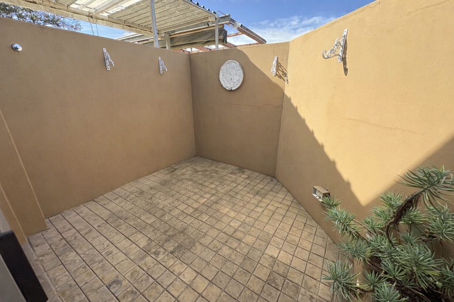 4 Bedroom Property for Sale in Gonubie Eastern Cape